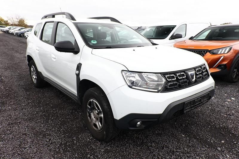Gebraucht Dacia Duster Comfort 114 PS (83 kW) 2018 Weiß SUV