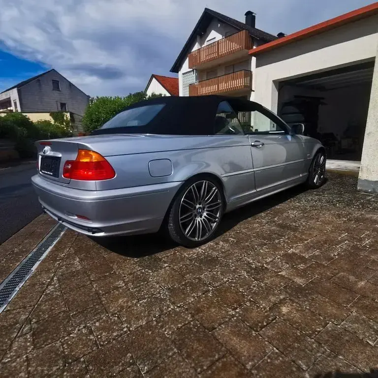 Gebraucht BMW 325 Cabriolet Performance 192 PS (141 kW) 2001 Silber Cabrio