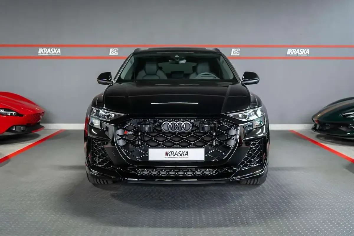 Gebraucht Audi RS Q8 Performance 640 PS (470 kW) 2026 Mythosschwarz metallic SUV