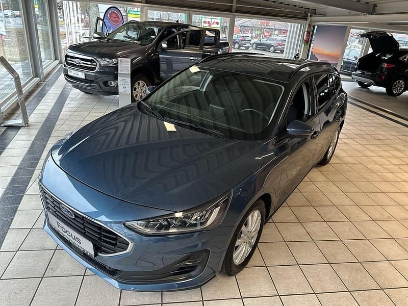 Usata Ford Focus Cool & Connect 120 CV (88 kW) 2022 Blu Station wagon
