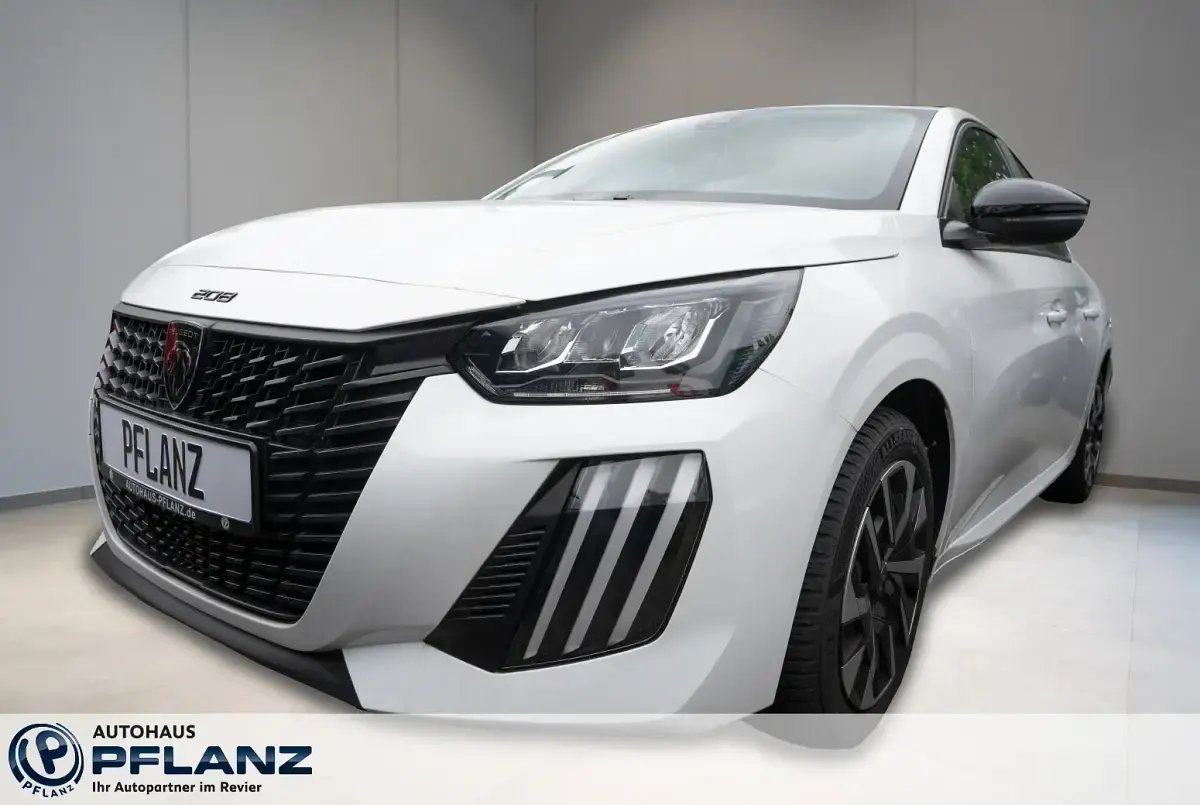 Gebraucht Peugeot 208 Active 101 PS (74 kW) 2024 Kleinwagen