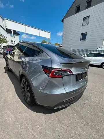 Brugt Tesla Model Y Performance 392 kW (534 HK) 2022 Grå SUV