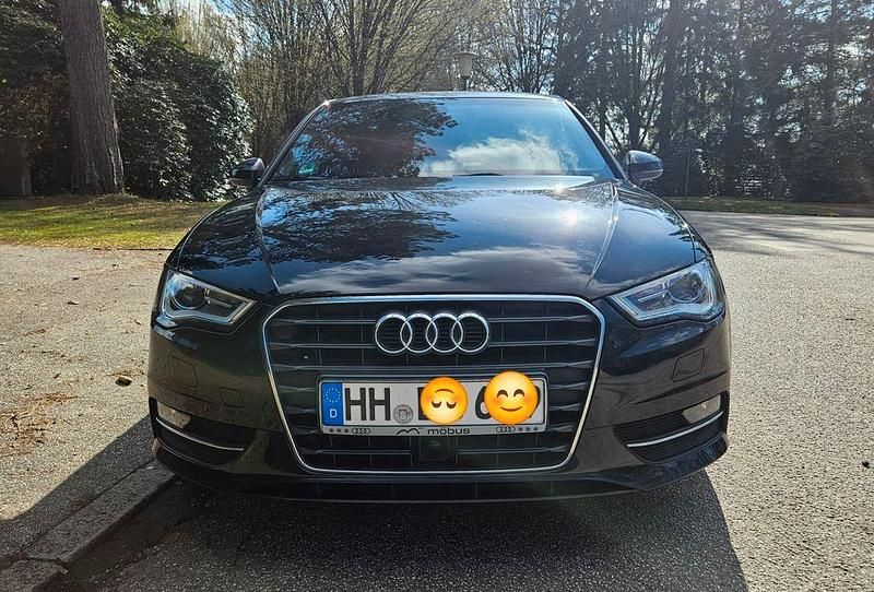 Gebraucht Audi A3 Design 125 PS (91 kW) 2013 Schwarz Limousine