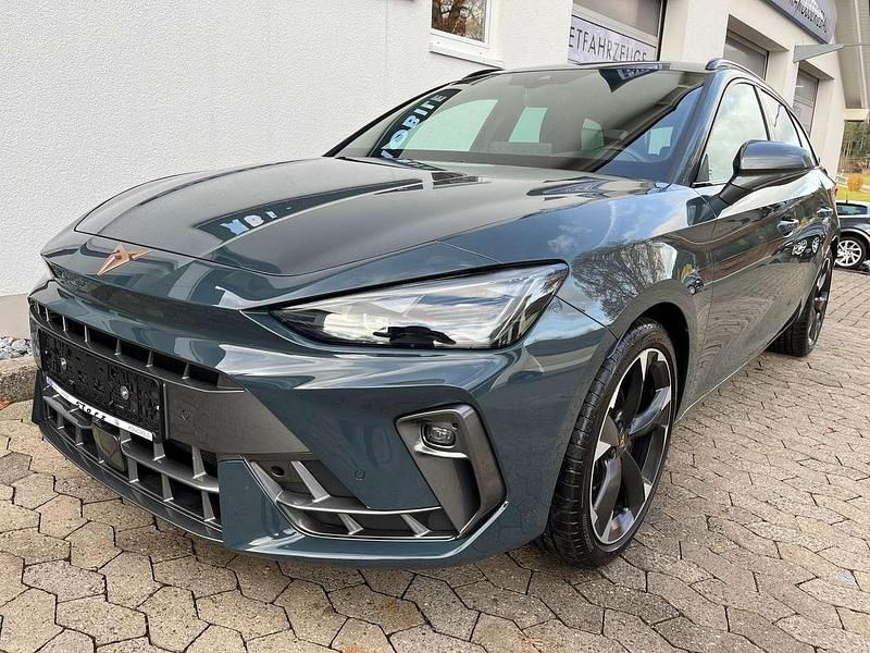 Gebraucht Cupra Leon 150 PS (110 kW) 2024 Blau Limousine