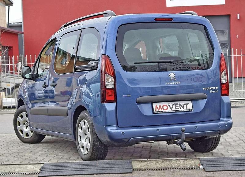 Gebraucht Peugeot TePee S 110 PS (80 kW) 2017 Blau Kombi