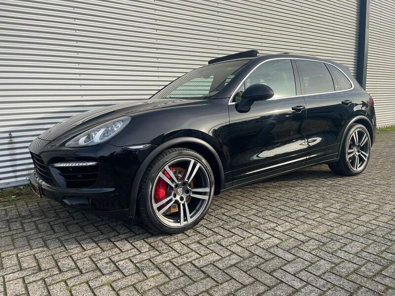Schwarz Gebraucht 2011 Porsche Cayenne Turbo SUV | 18.950 € (Teuer) - Bild 1/4