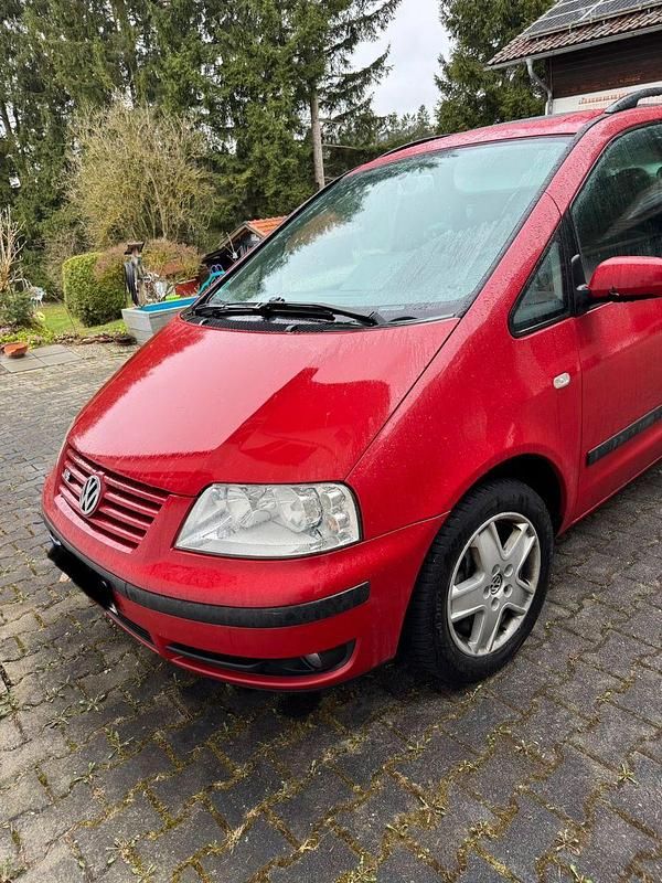 Gebraucht VW Sharan 204 PS (150 kW) 2002 Rot Van / Kleinbus