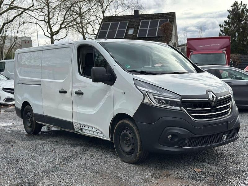 Gebraucht Renault Trafic 120 PS (88 kW) 2021 Weiß Van / Kleinbus