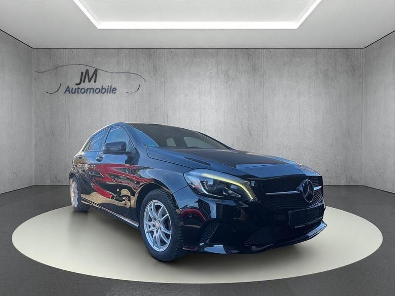Gebraucht Mercedes A160 102 PS (75 kW) 2017 Schwarz Limousine