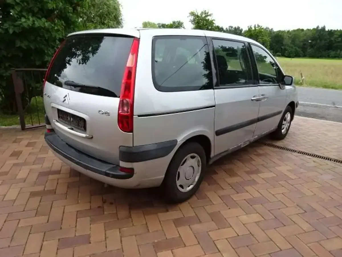 Gebraucht Citroën C8 Tendance 136 PS (100 kW) 2005 Silber Van / Kleinbus