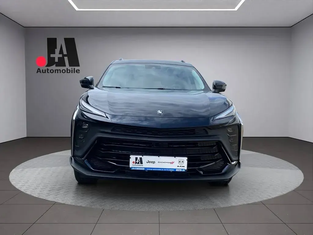 Neu DFSK Forthing 5 177 PS (130 kW) 2026 Grau SUV
