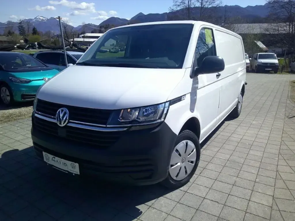Gebraucht VW T6.1 90 PS (66 kW) 2021 Candyweiß Van