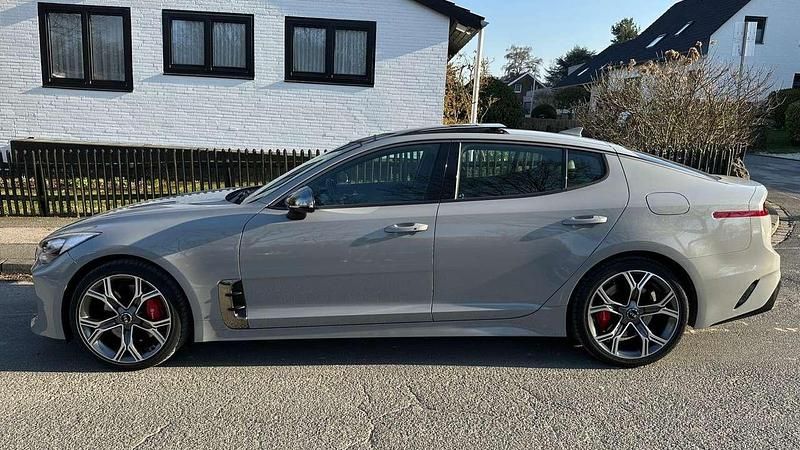 Gebraucht Kia Stinger GT 366 PS (269 kW) 2018 Grau Kleinwagen
