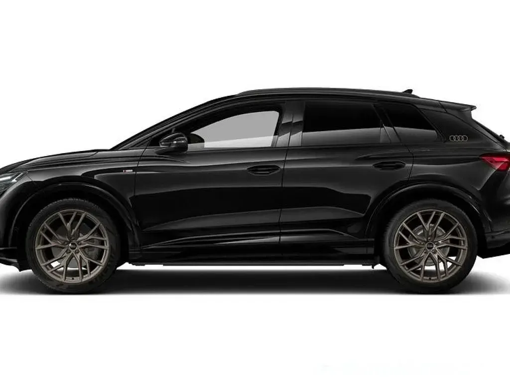 Gebraucht Audi Q4 e-tron S-Line 210 kW (286 PS) 2026 Mythosschwarz (schwarz) SUV