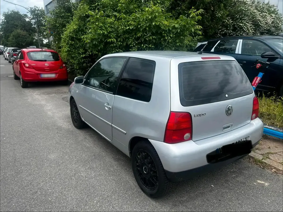 Gebraucht VW Lupo 50 PS (36 kW) 2005 Silber Kleinwagen