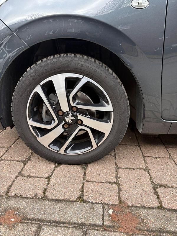 Gebraucht Peugeot 108 Style 72 PS (52 kW) 2018 Silber Kleinwagen