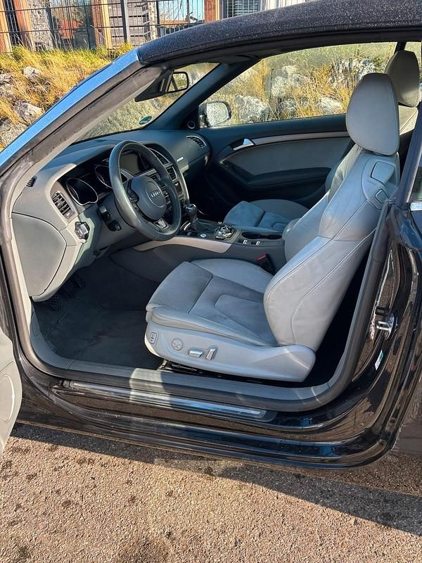Gebraucht Audi A5 Cabriolet 177 PS (130 kW) 2013 Schwarz Cabrio