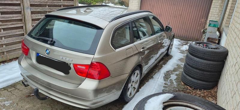 Gebraucht BMW 325 204 PS (150 kW) 2010 Beige Kombi