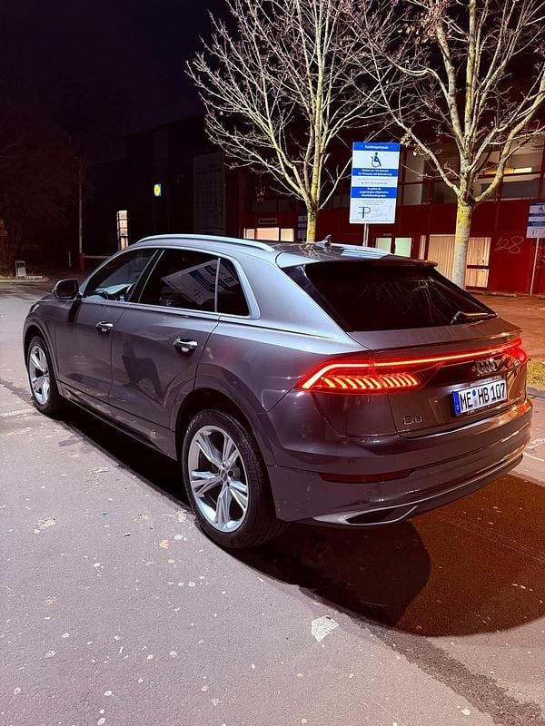 Gebraucht Audi Q8 Premium 400 PS (294 kW) 2020 Grau SUV