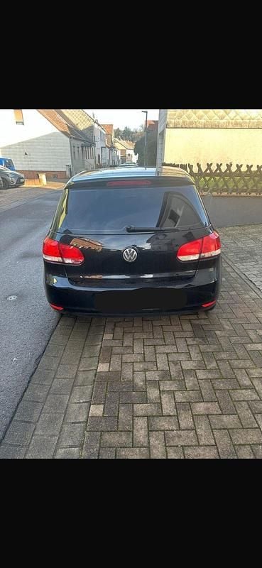 Gebraucht VW Golf VI 85 PS (62 kW) 2009 Schwarz Kleinwagen