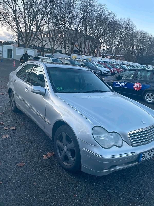 Gebraucht Mercedes 180 143 PS (105 kW) 2002 Silber Limousine