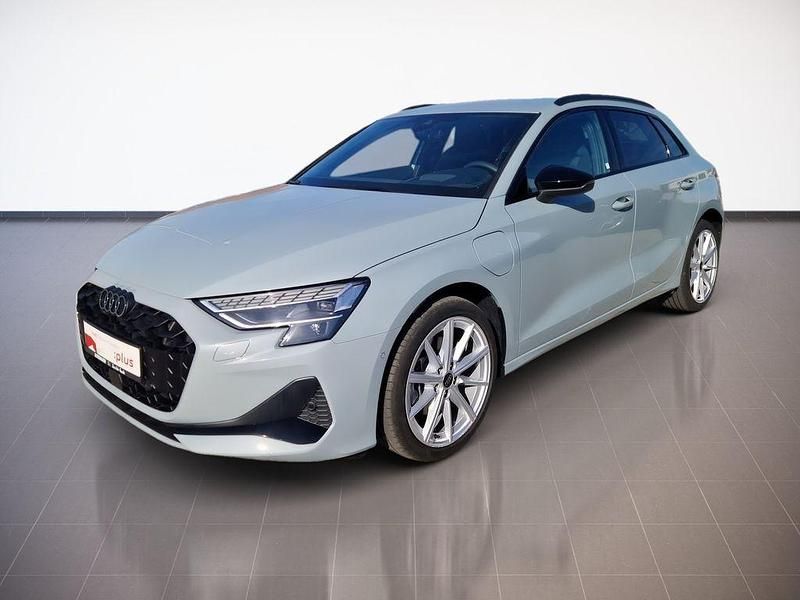 Gebraucht Audi A3 Advanced Plus 204 PS (150 kW) 2025 Pfeilgrau perleffekt Limousine