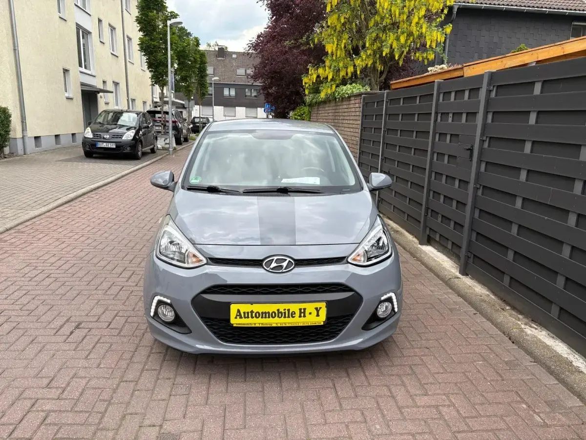 Gebraucht Hyundai i10 Sport 87 PS (63 kW) 2014 Grau Kleinwagen