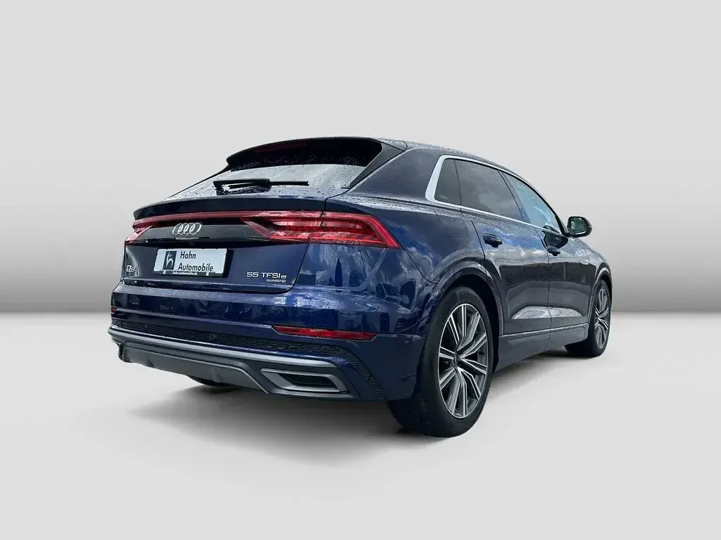 Gebraucht Audi Q8 S-Line 381 PS (280 kW) 2023 Navarrablau metallic SUV