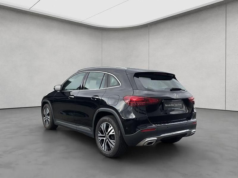 Gebraucht Mercedes GLA200 Advanced Plus 163 PS (119 kW) 2025 Schwarz SUV