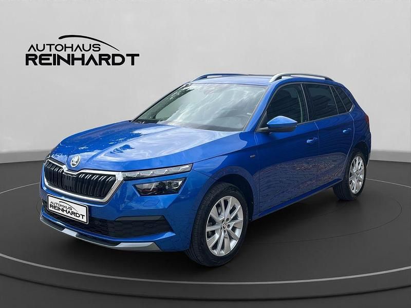 Modra race/race blue Gebraucht 2022 Skoda Kamiq Clever SUV | 21.790 € (Guter Preis) - Bild 1/4