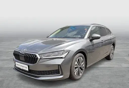 Gebraucht Skoda Superb Selection 150 PS (110 kW) 2025 Graphitegrau metallic Kombi