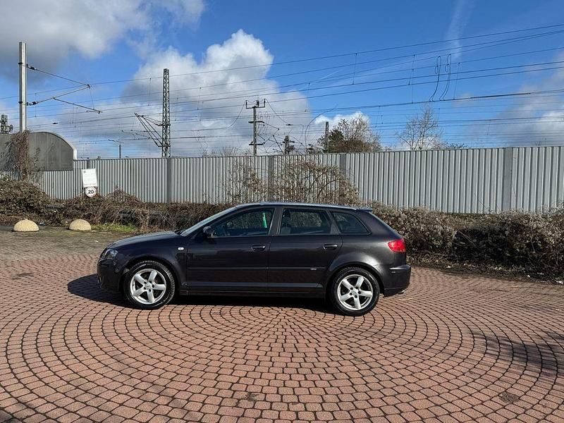 Gebraucht Audi A3 Ambition 150 PS (110 kW) 2006 Grau Kleinwagen