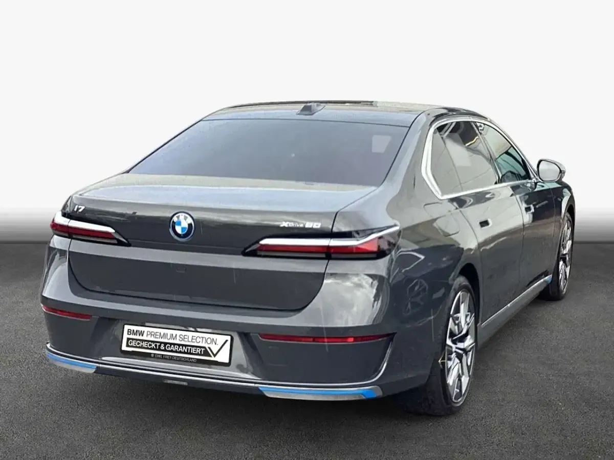 Gebraucht BMW i7 Sport Line 400 kW (544 PS) 2023 Grau Limousine
