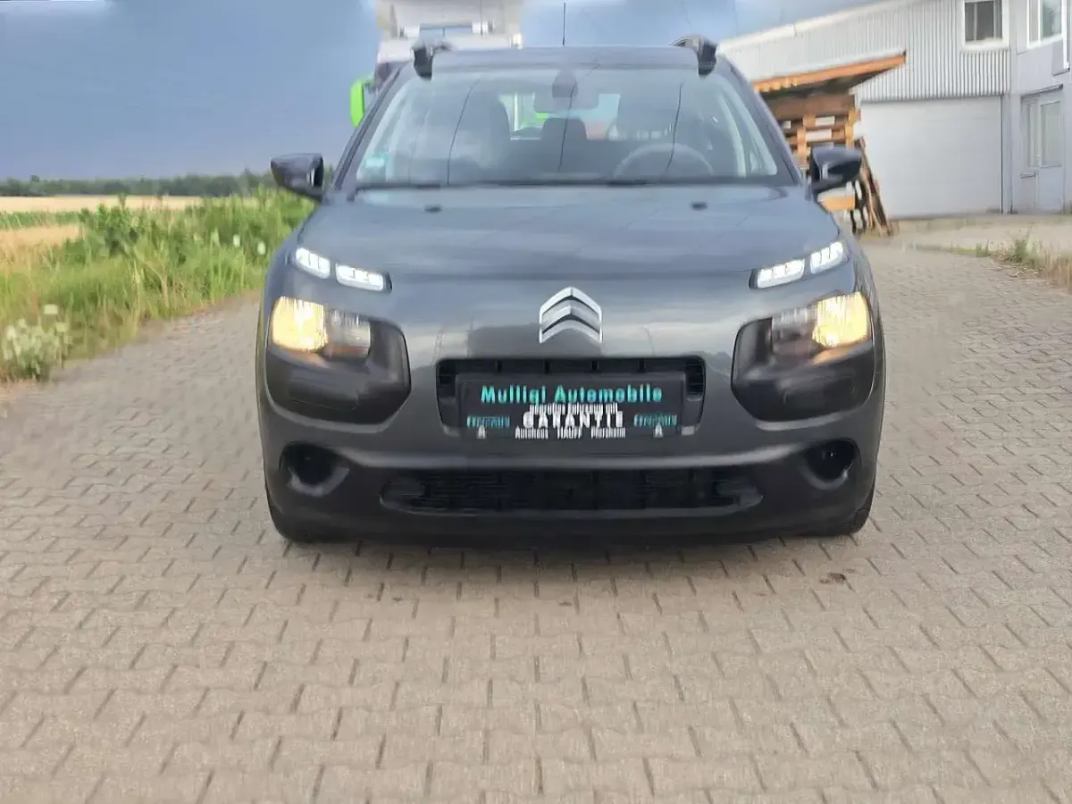 Gebraucht Citroën C4 Feel 82 PS (60 kW) 2017 Lack grau shark SUV