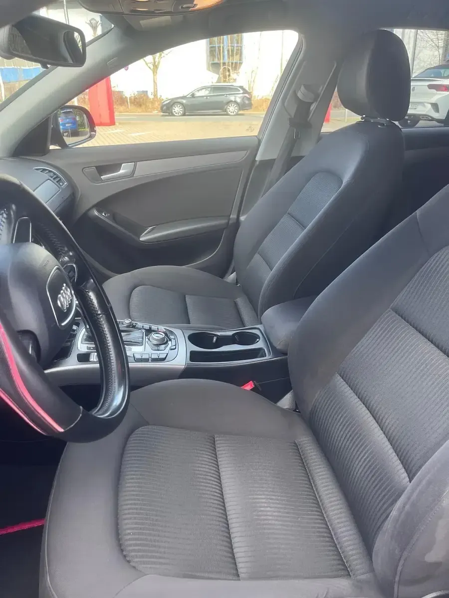 Gebraucht Audi A4 150 PS (110 kW) 2014 Schwarz Kombi