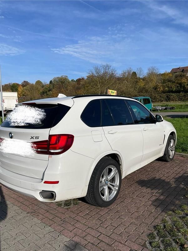 Gebraucht BMW X5 Sport Line 258 PS (189 kW) 2017 Weiß SUV
