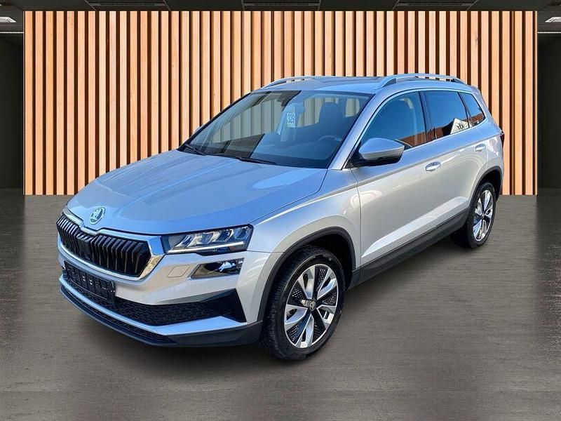 Gebraucht Skoda Karoq Selection 150 PS (110 kW) 2024 Schwarz silber (metallic) SUV
