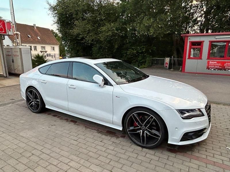 Weiß Gebraucht 2014 Audi A7 S-Line Kleinwagen | 18.800 € (Superpreis) - Bild 1/4
