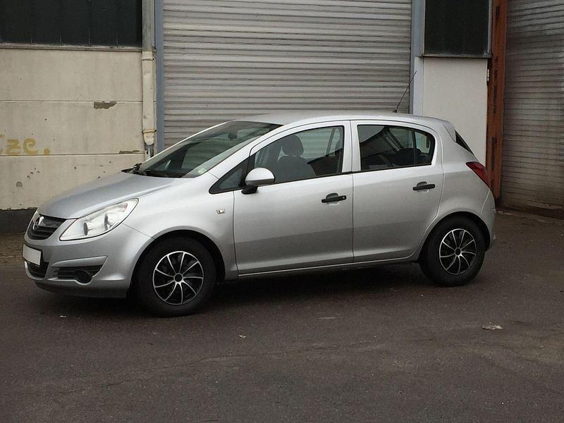 Gebraucht Opel Corsa 86 PS (63 kW) 2010 Grau Kleinwagen