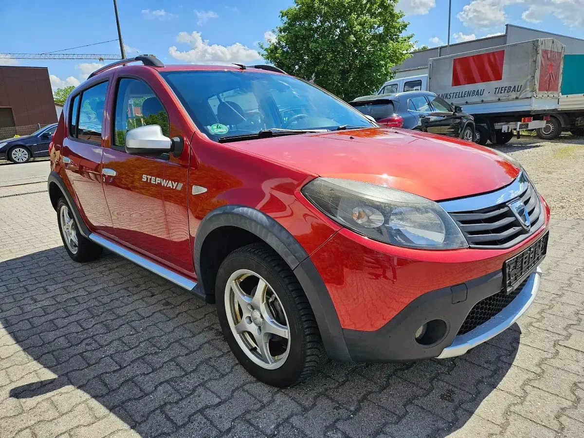 Gebraucht Dacia Sandero Stepway 84 PS (61 kW) 2012 Rot SUV