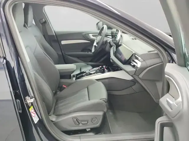 Gebraucht Audi A5 Ambiente 204 PS (150 kW) 2025 Firmamentblau metallic Kombi