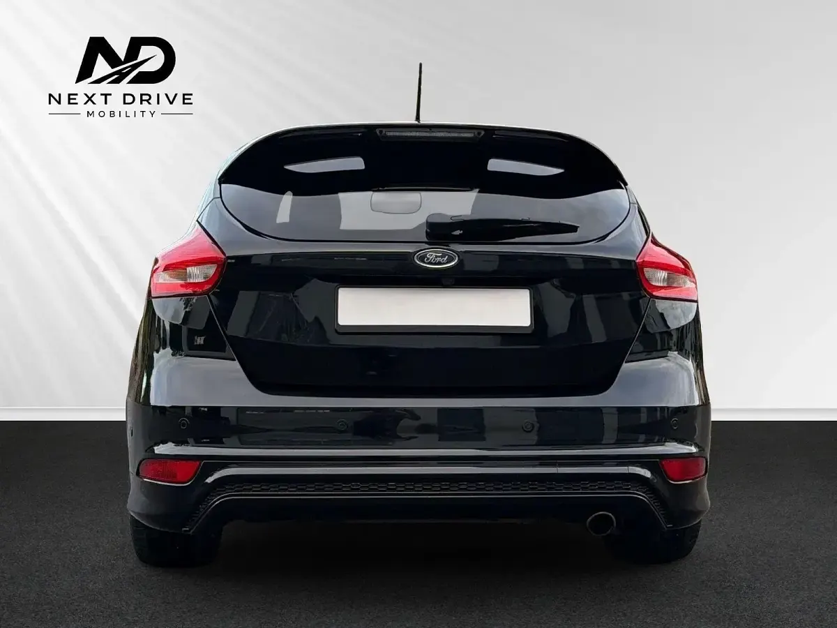 Gebraucht Ford Focus ST-Line 182 PS (133 kW) 2018 Schwarz Limousine