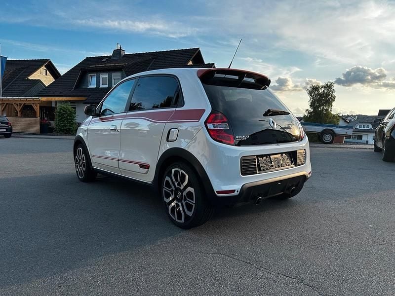 Weiß Gebraucht 2018 Renault Twingo GT Kleinwagen | 9.980 € (Superpreis) - Bild 1/4