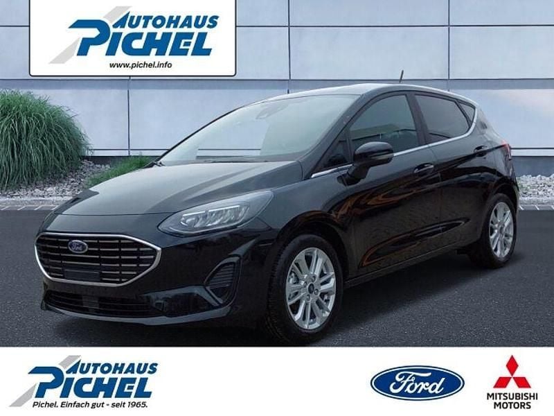 Grau(metallic) Gebraucht 2023 Ford Fiesta Titanium Kleinwagen | 18.290 € (Fairer Preis) - Bild 1/4