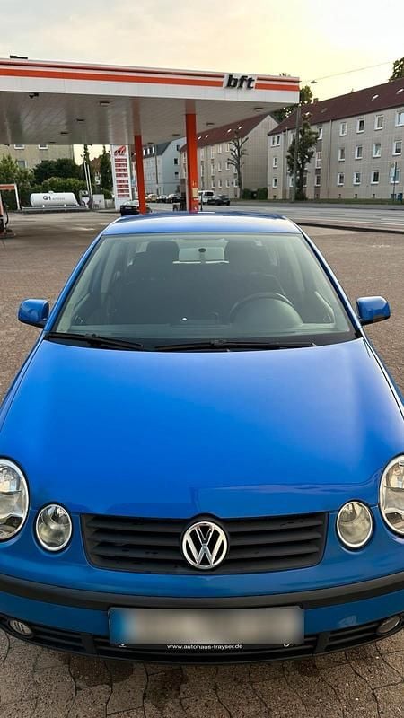 Blau Gebraucht 2003 VW Polo Kleinwagen | 750 € (Superpreis) - Bild 1/4