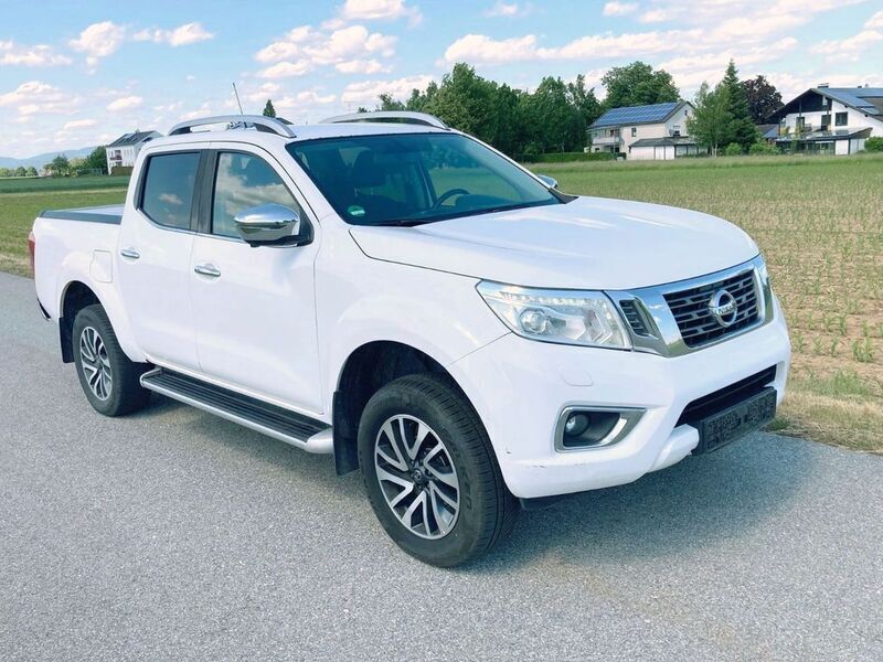 Weiß Gebraucht 2018 Nissan Navara N-Connecta Abholung | 14.696 € (Etwas zu teuer) - Bild 1/4