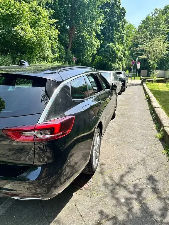 Gebraucht Opel Insignia Selection 170 PS (125 kW) 2017 Schwarz Kombi