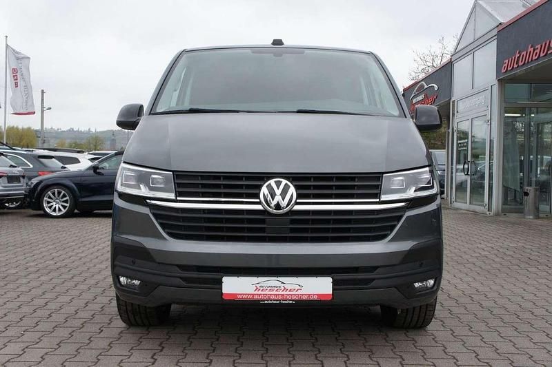 Gebraucht VW Transporter 150 PS (110 kW) 2022 Grau Van