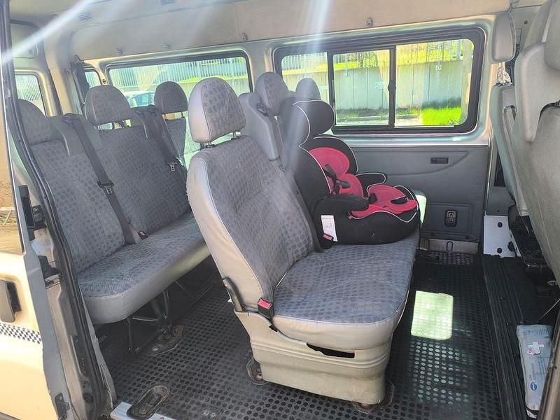 Gebraucht Ford Transit 116 PS (85 kW) 2010 Beige Van / Kleinbus