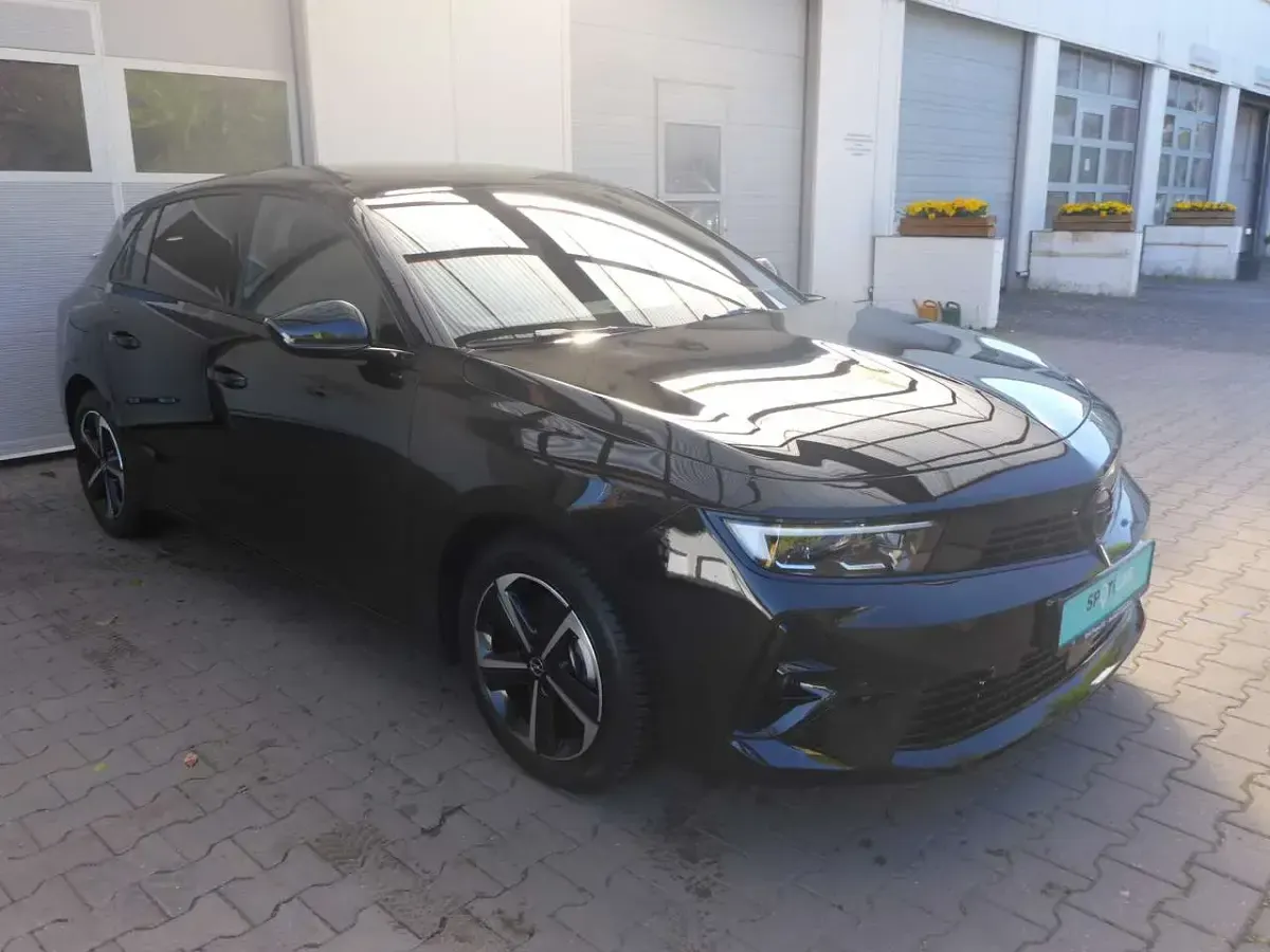 Usata Opel Astra 131 CV (96 kW) 2025 Nero Utilitaria